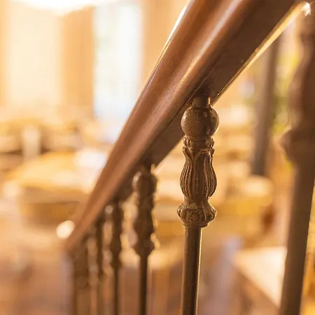 Maison Gabrielle לינה וארוחת בוקר *