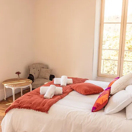 לינה וארוחת בוקר Maison Gabrielle ואל-לה-באן