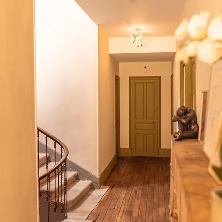 Maison Gabrielle לינה וארוחת בוקר