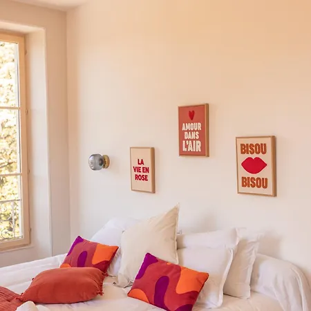 לינה וארוחת בוקר Maison Gabrielle *